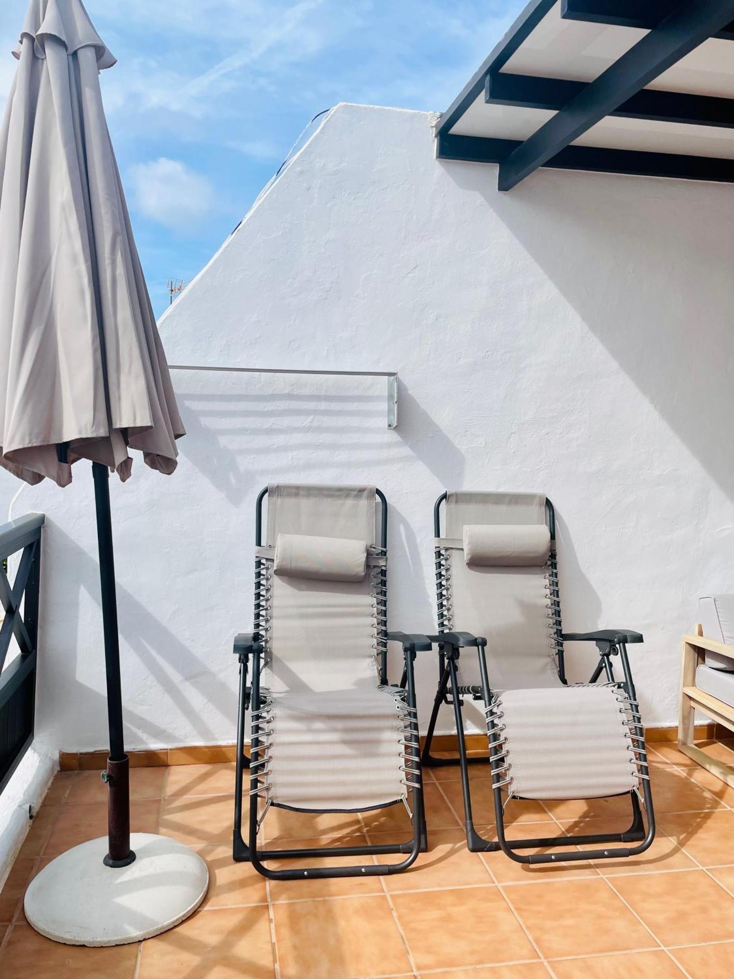 Apartamento Con Amplia Terraza En La Playa Puerto del Carmen  Bagian luar foto