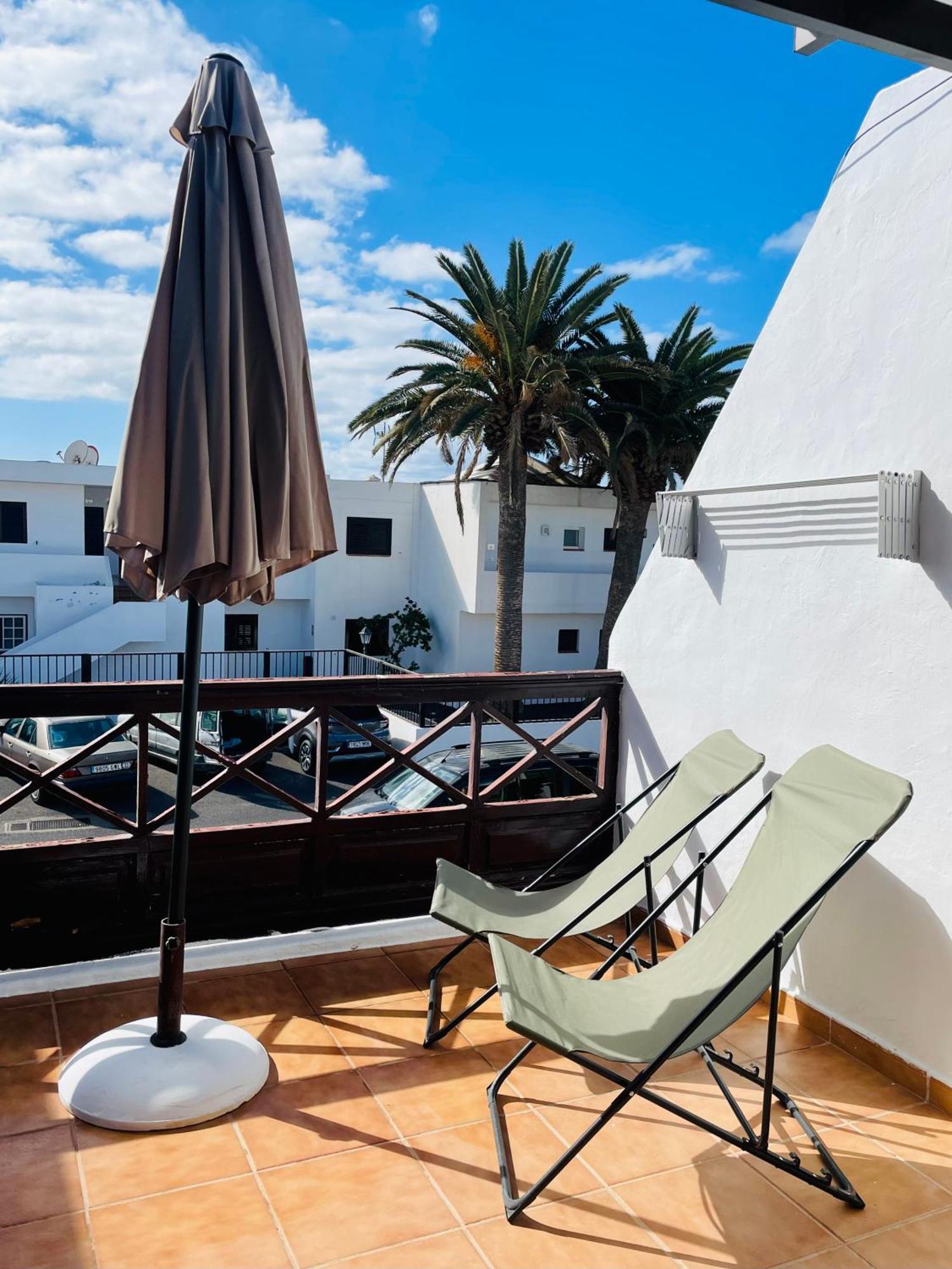 Apartamento Con Amplia Terraza En La Playa Puerto del Carmen  Bagian luar foto